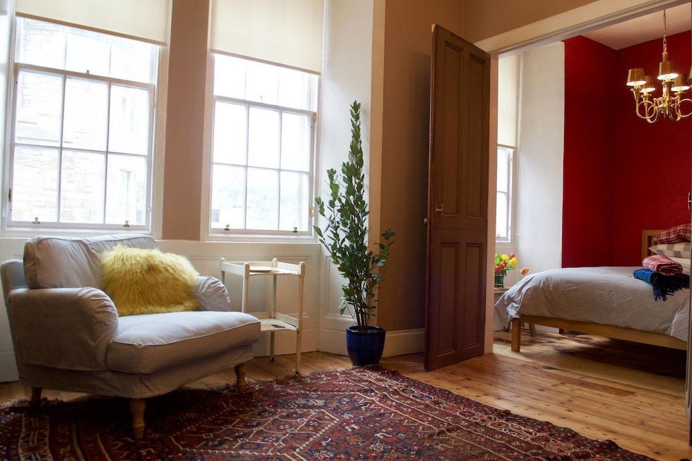 Apartment (1 Bedroom)