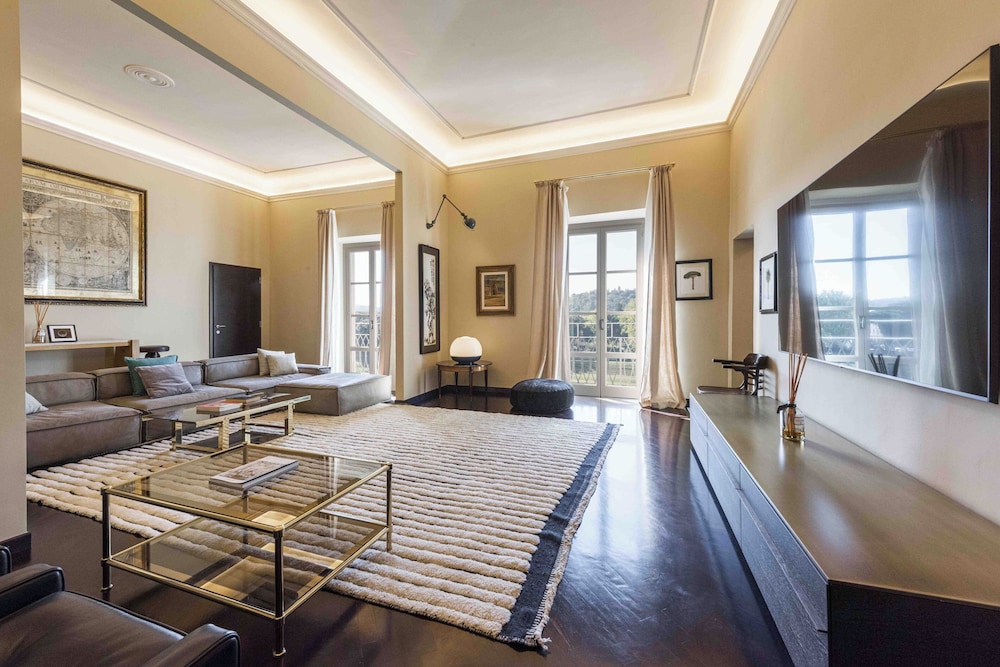 Luxury Apartment