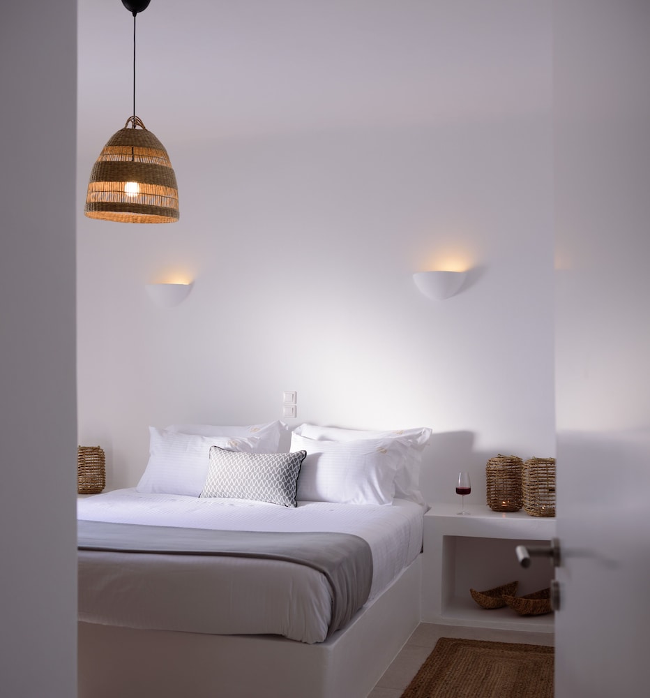 Standard Double Room - Photo 15
