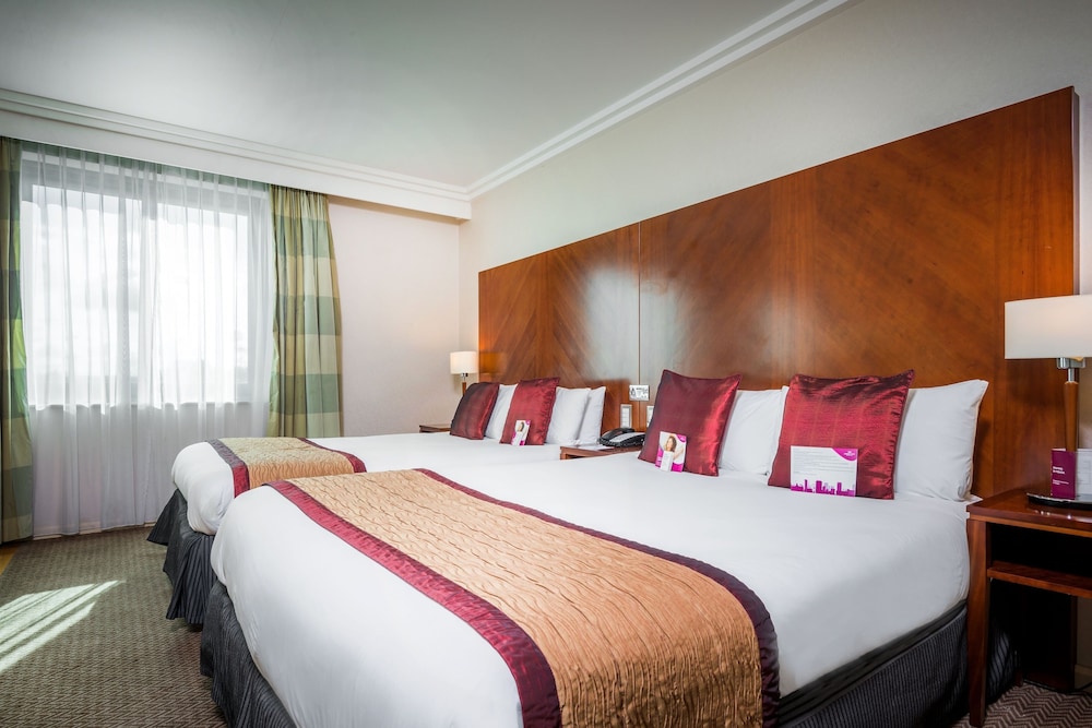 Junior Suite, 2 Double Beds - Photo 1