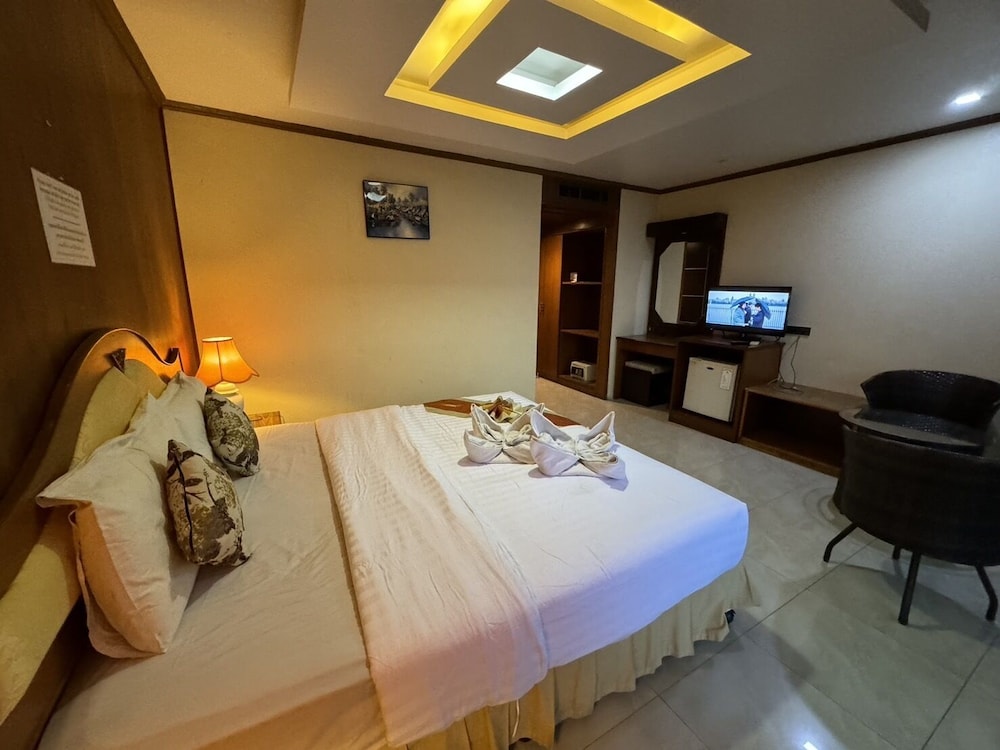 Standard Double Room - Photo 7