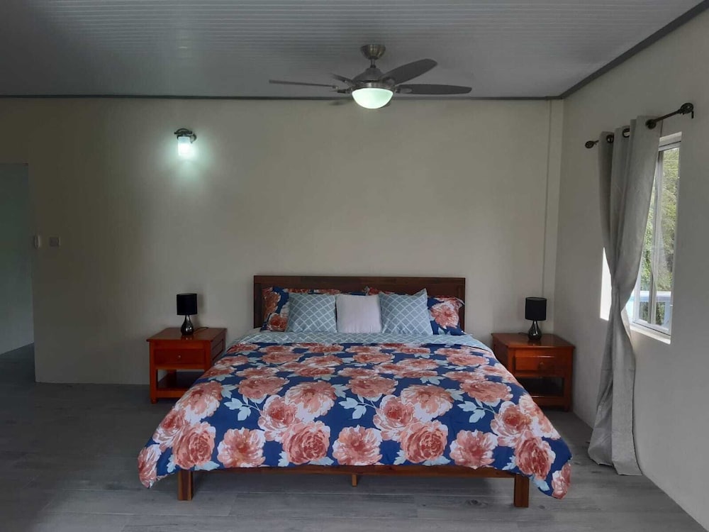 Deluxe Apartment photo 2