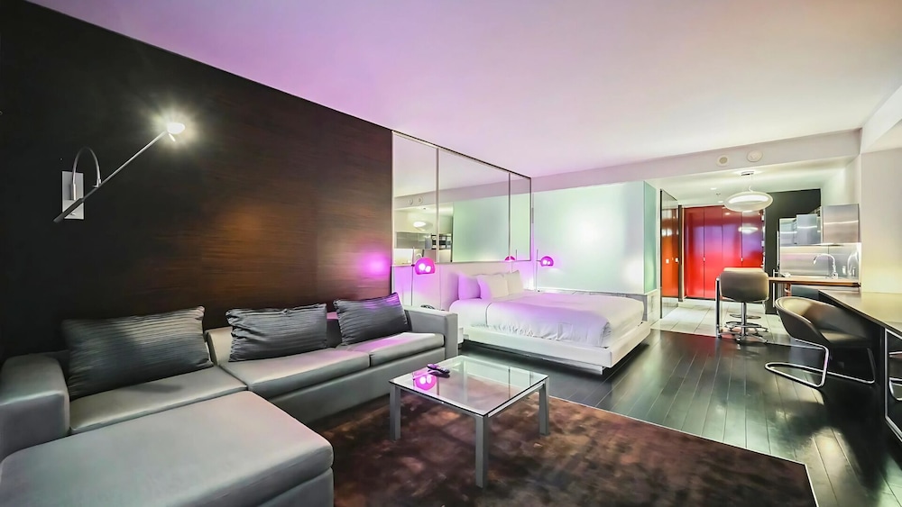Elite Deluxe Suite