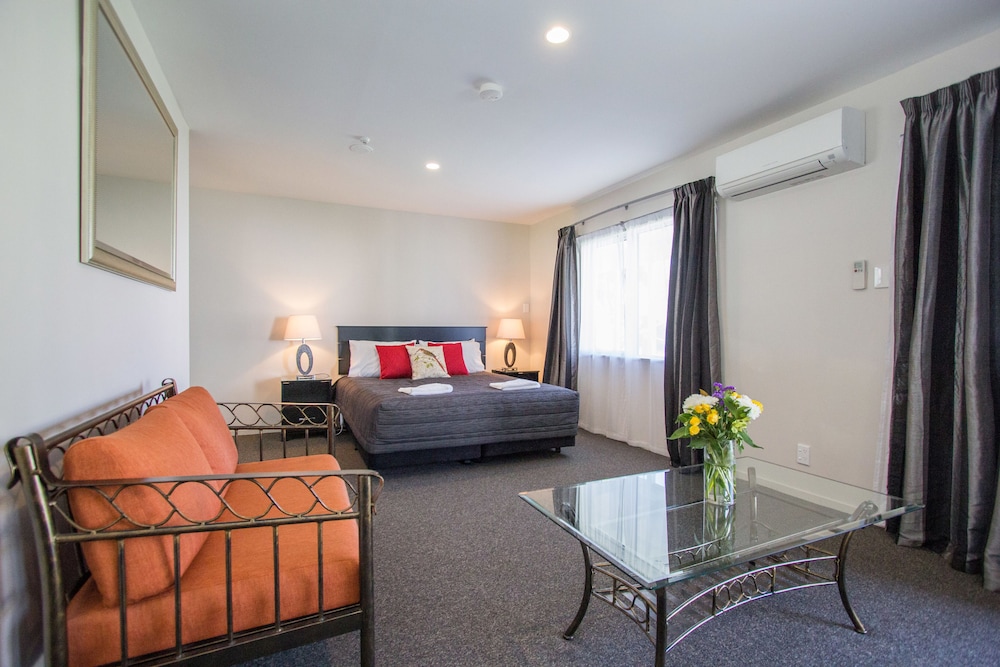 Premium Studio, Non Smoking, Kitchenette photo 1