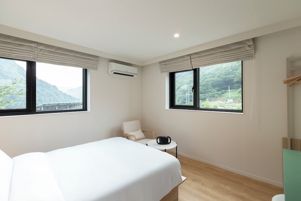 Standard Double Room, River View