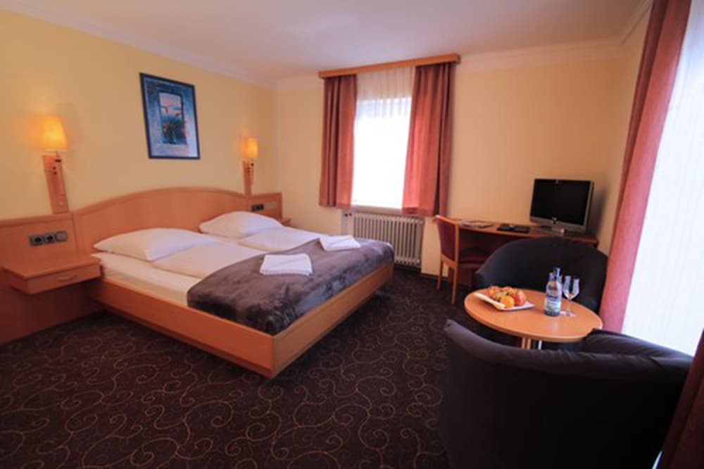 Economy Double Room, Annex Building photo 1
