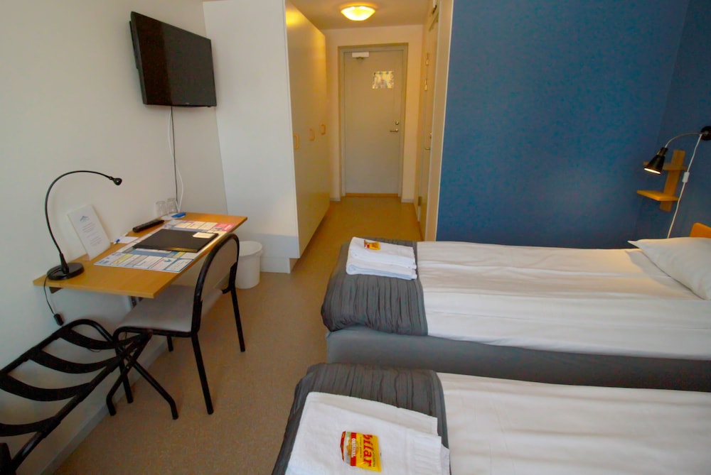 Standard Double or Twin Room photo 2