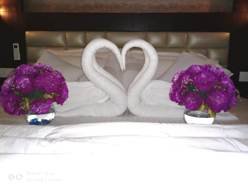 Economy Double Room, 1 Double Bed - Photo 6