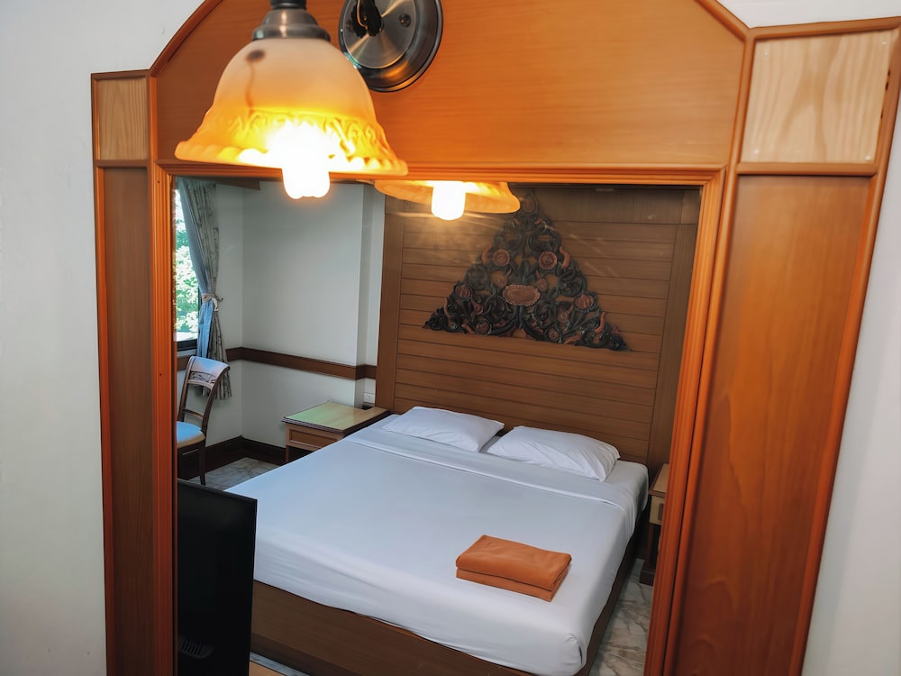 Superior Double Room, 1 King Bed thumbnail 6