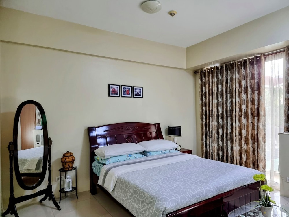 Standard Studio, 1 Double Bed, Pool View photo 3