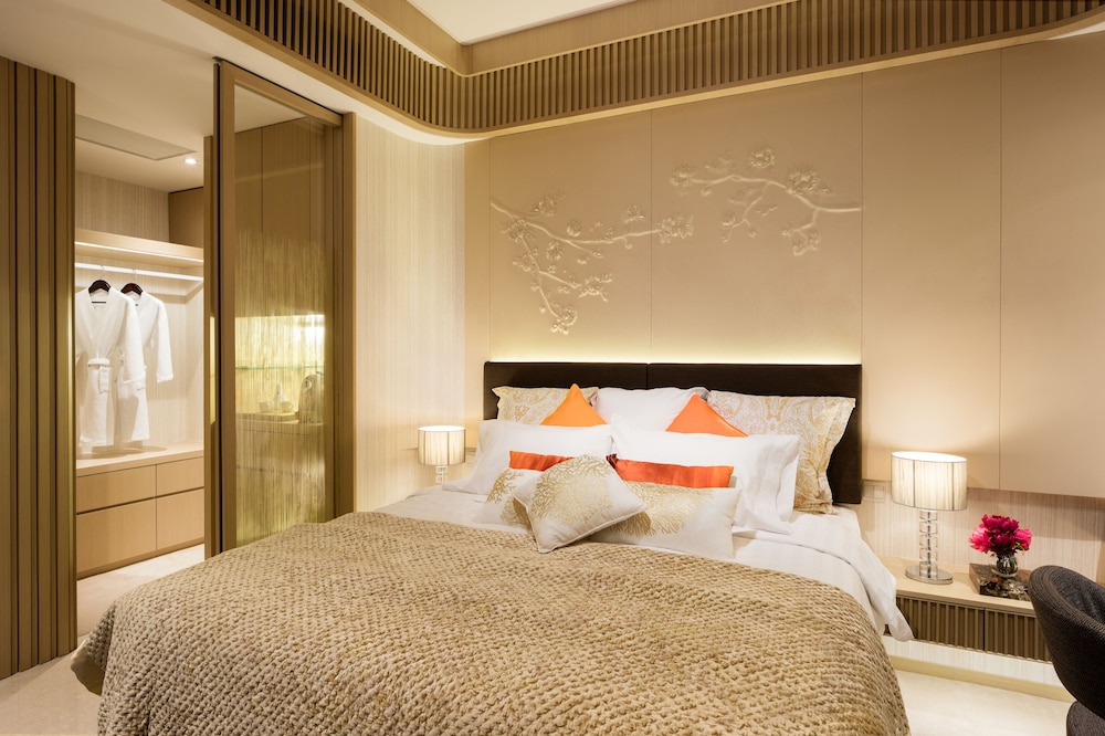 Burlington Suite