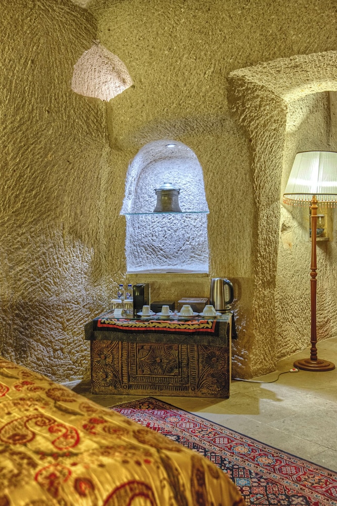 Deluxe Room - Photo 3