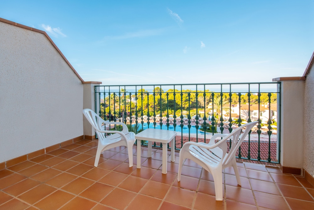 Double Room, Balcony, Sea View photo 3