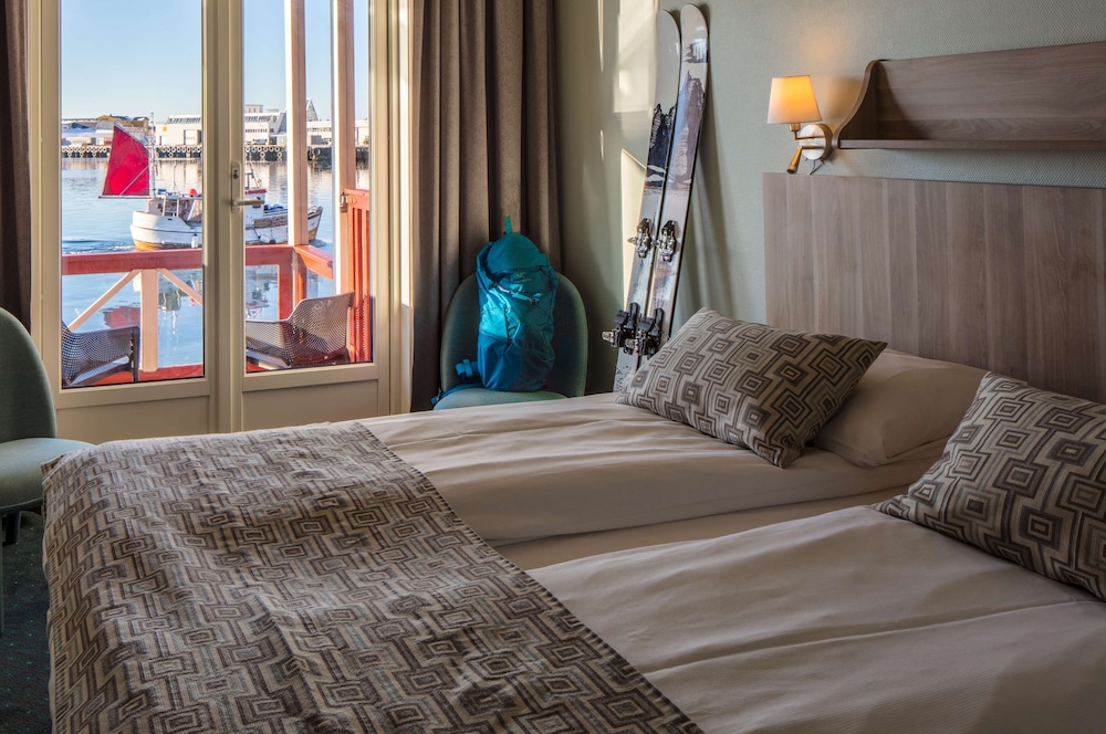 Superior Twin Room, Balcony - Photo 3