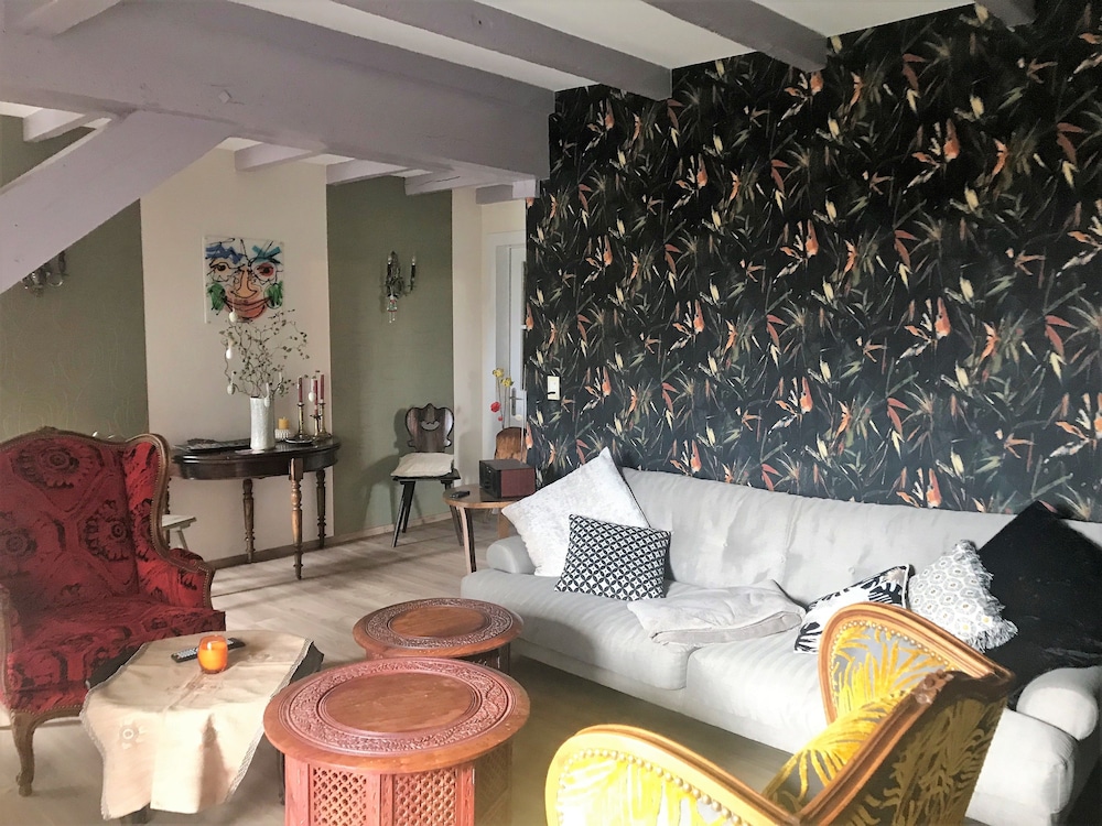 Deluxe Penthouse, 3 Bedrooms, Park View