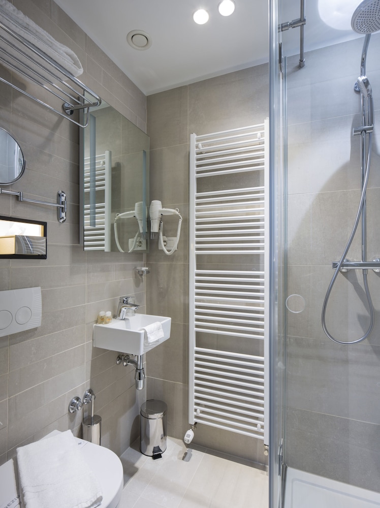Economy Single Room, City View