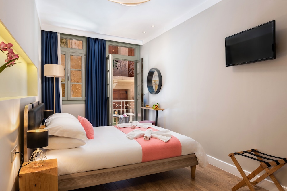 Deluxe Double Room, Balcony photo 2