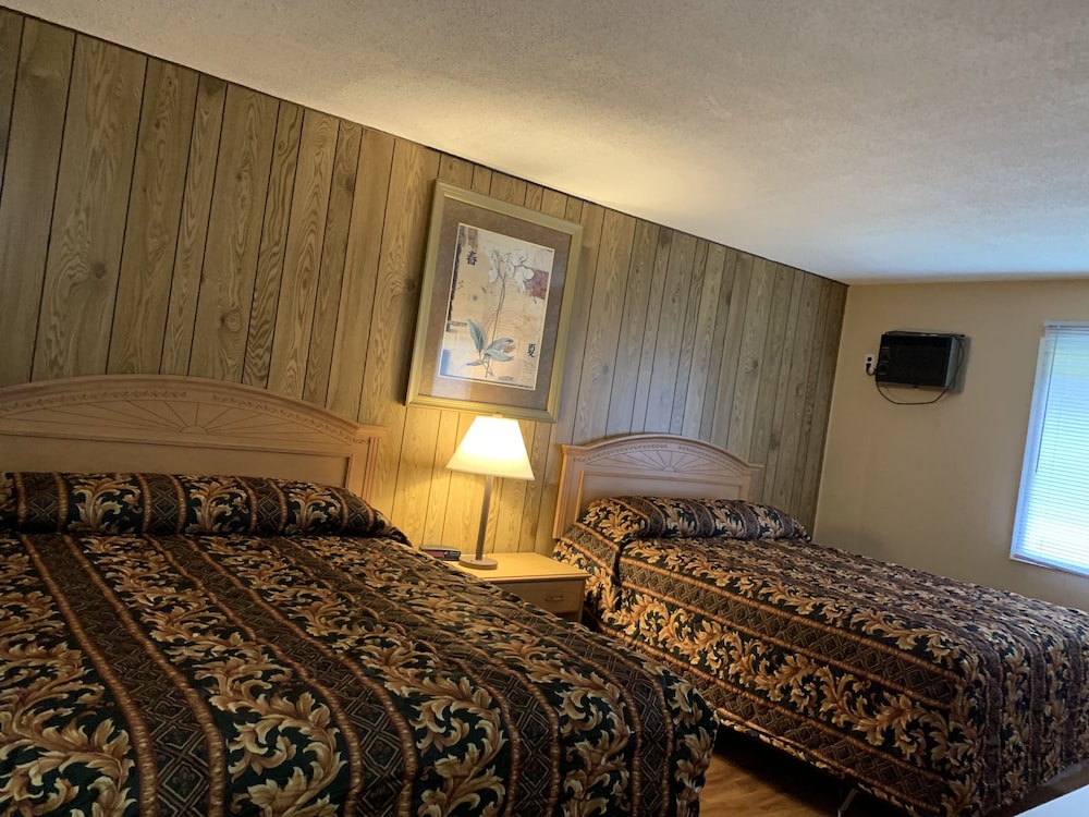 Comfort Double Room, 2 Queen Beds photo 2