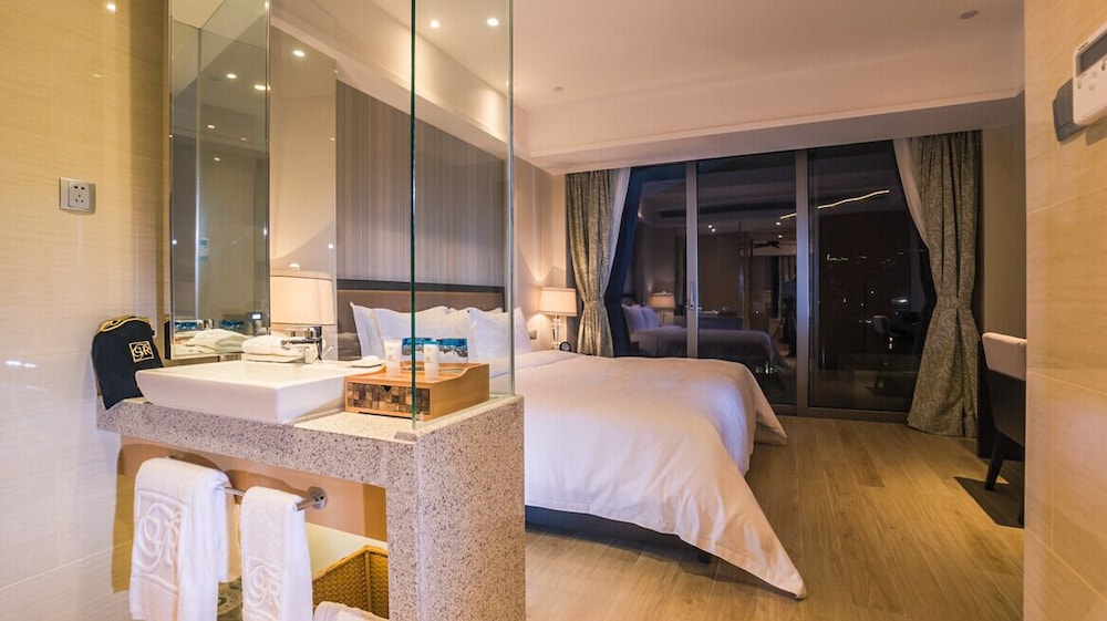 Sea View Junior Suite photo 1