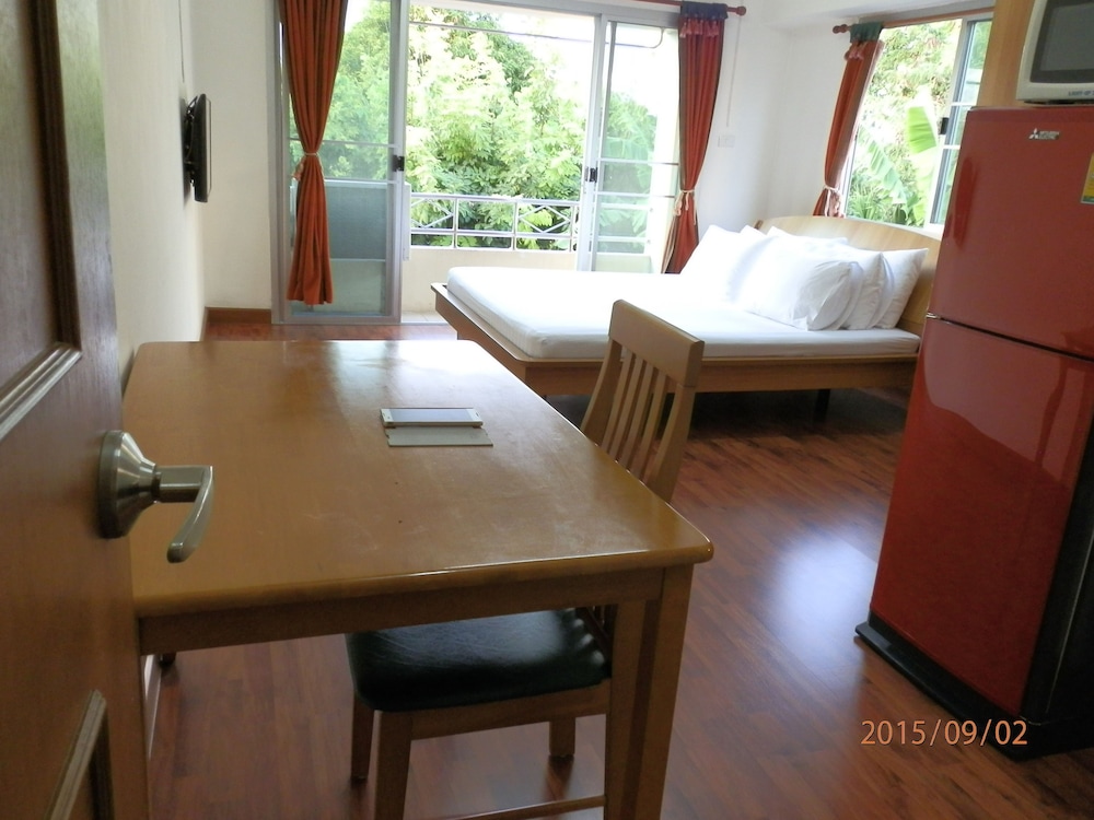 Basic Double Room photo 3