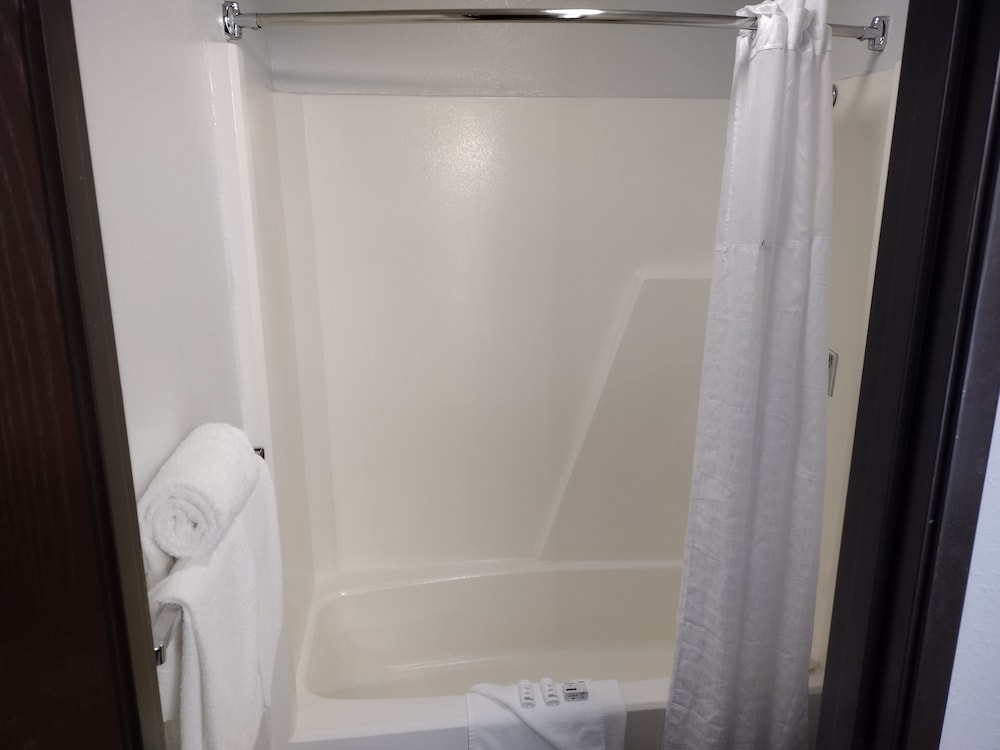 Deluxe Room, 2 Queen Beds, Non Smoking - Photo 4