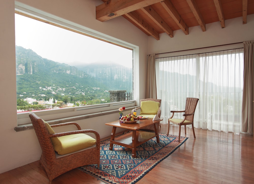 Master Suite with Jacuzzi and Panoramic Terrace - Photo 5