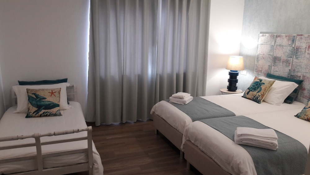 Family Double or Twin Room, Private Bathroom