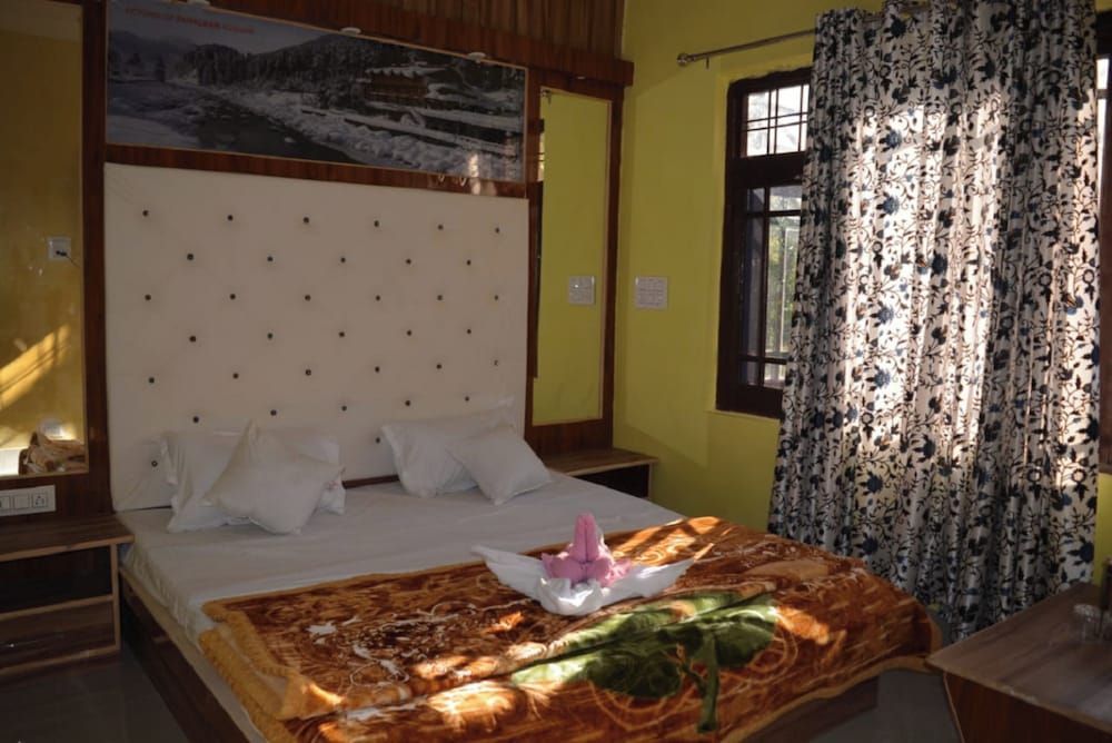 Deluxe Double Room - Photo 10