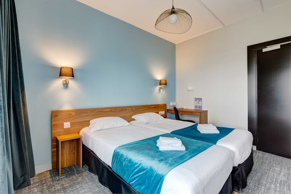 Superior Twin Room photo 3