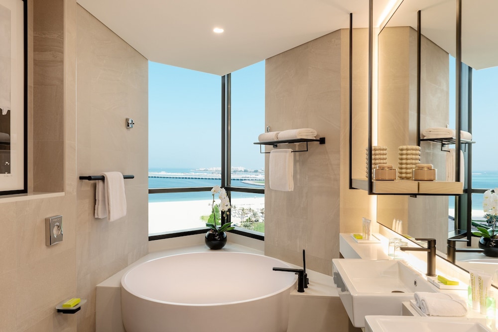 Royal Suite, 1 Bedroom, Tower (Royal Club) - Photo 6