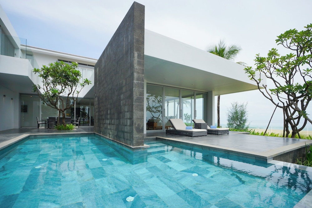 5 Bedrooms Villa with Sea view free daily minibar and one time BBQ set menu - Photo 13