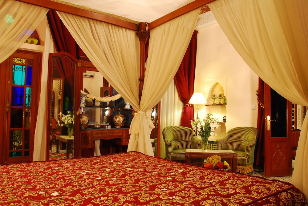 Royal Suite, Courtyard View - Photo 2