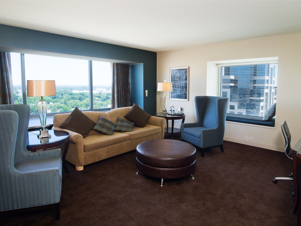 Club Suite, 1 King Bed - Photo 5
