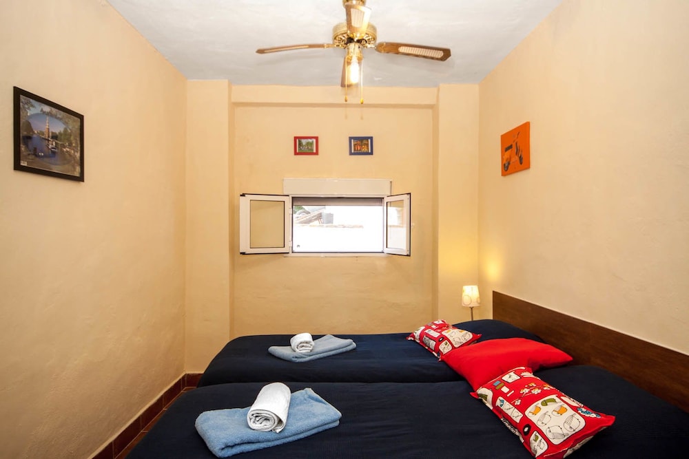 Apartamento, 2 habitaciones, cocineta