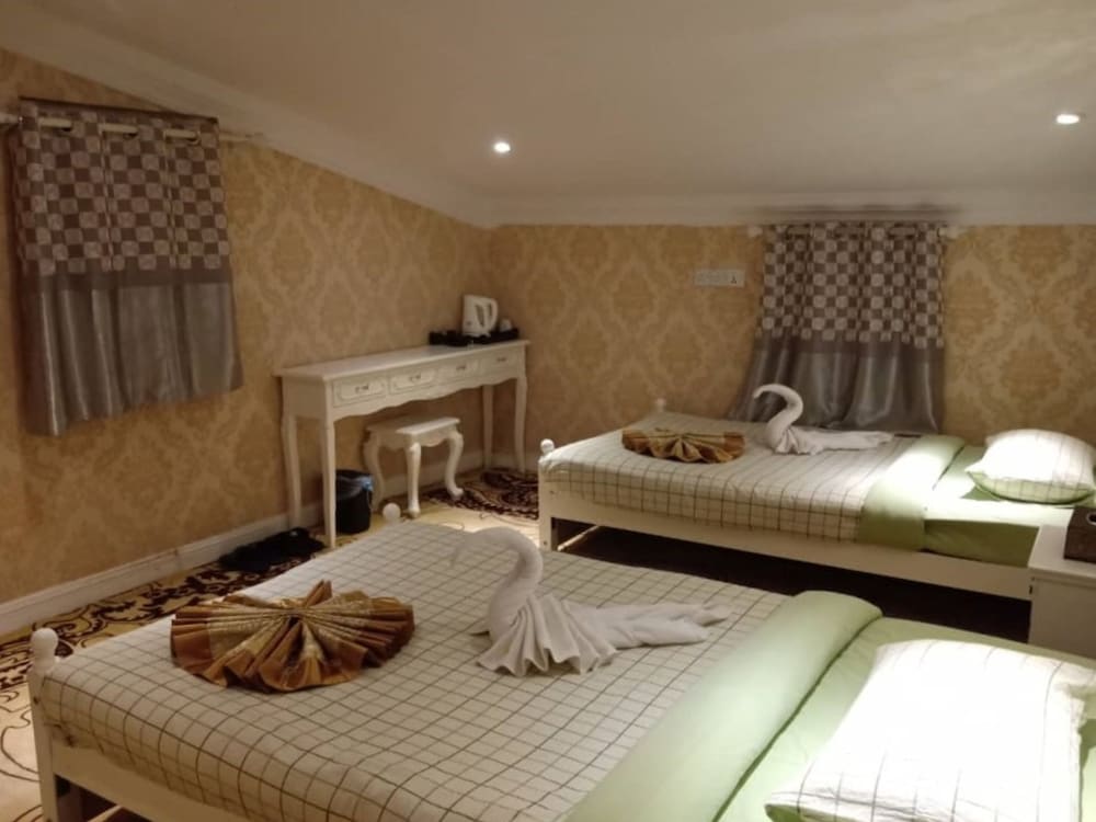 Standard Twin Room photo 2