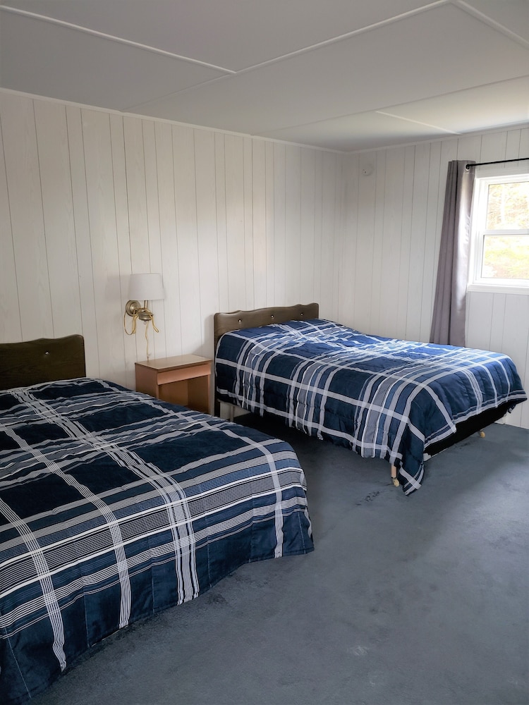 Standard Room, 2 Double Beds, Ocean View, Sea Facing photo 1