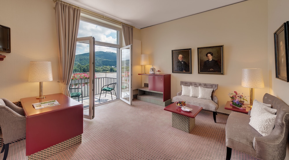 Suite, 1 Double Bed, River View - Photo 7