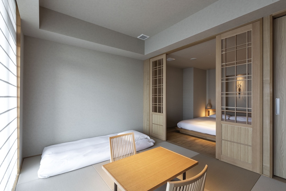 Family Room, Non Smoking, Ensuite (Suite Up To 4 Person)