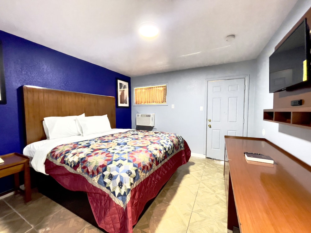 Standard Room photo 2