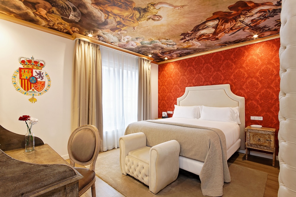 Double Room, Gran Via View - Photo 7