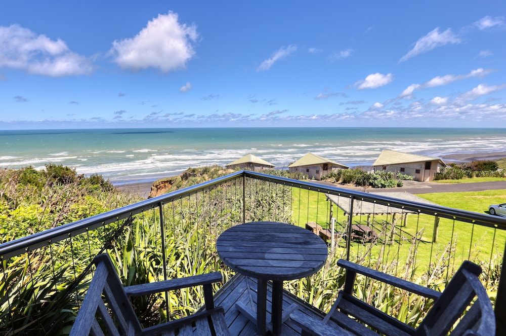 Standard Chalet, 2 Bedrooms, Kitchen, Ocean View (Chalet) photo 3