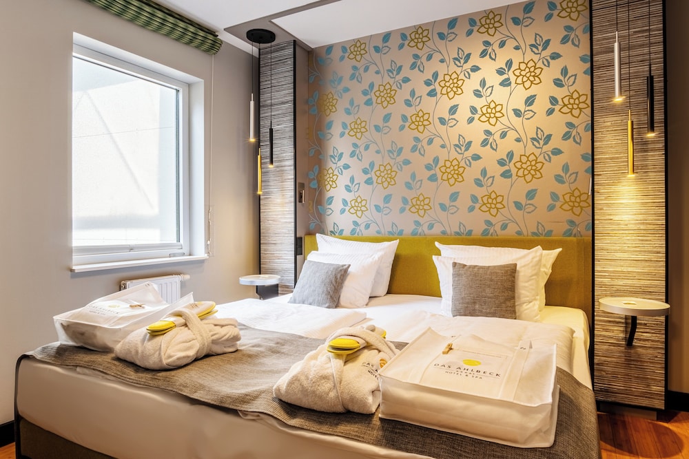 Two-Bedroom Apartment - Sea View (Fire Safety Window in one bedroom, cannot be opened)