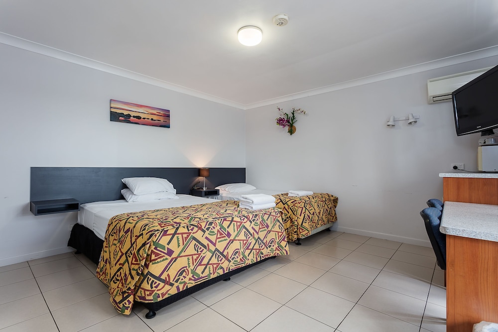 Standard Studio, Non Smoking, Kitchenette (Twin Share) photo 1