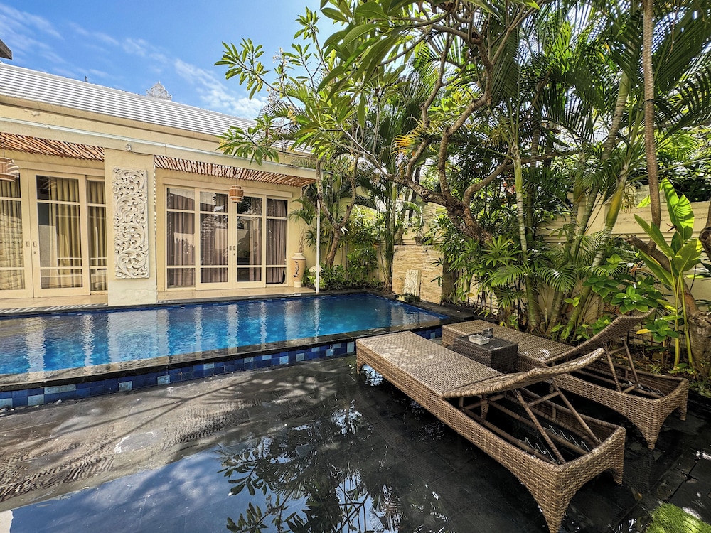 Family Villa, 3 Bedrooms, Private Pool photo 3