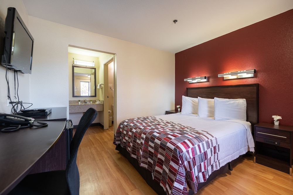 Superior Room, 1 King Bed, Non Smoking photo 1