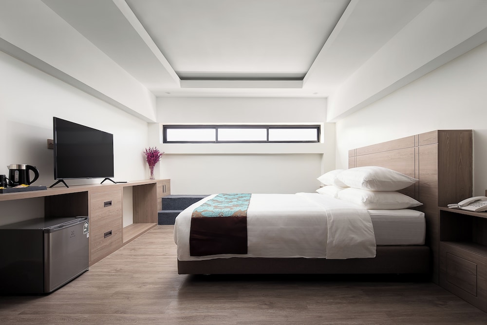 Standard Double Room, 1 Queen Bed
