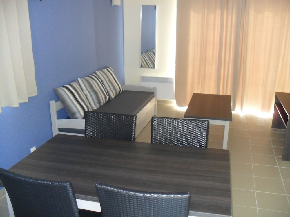 Apartment, 3 Bedrooms photo 3