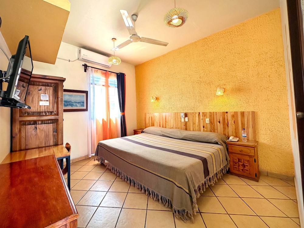 Elite Room, 1 King Bed, Non Smoking photo 1