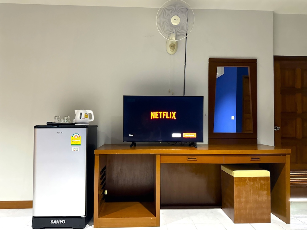 Deluxe Suite - Photo 10
