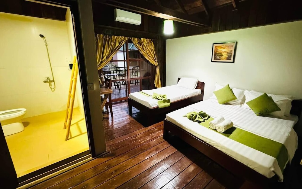 Classic Twin Room, Balcony, Garden View